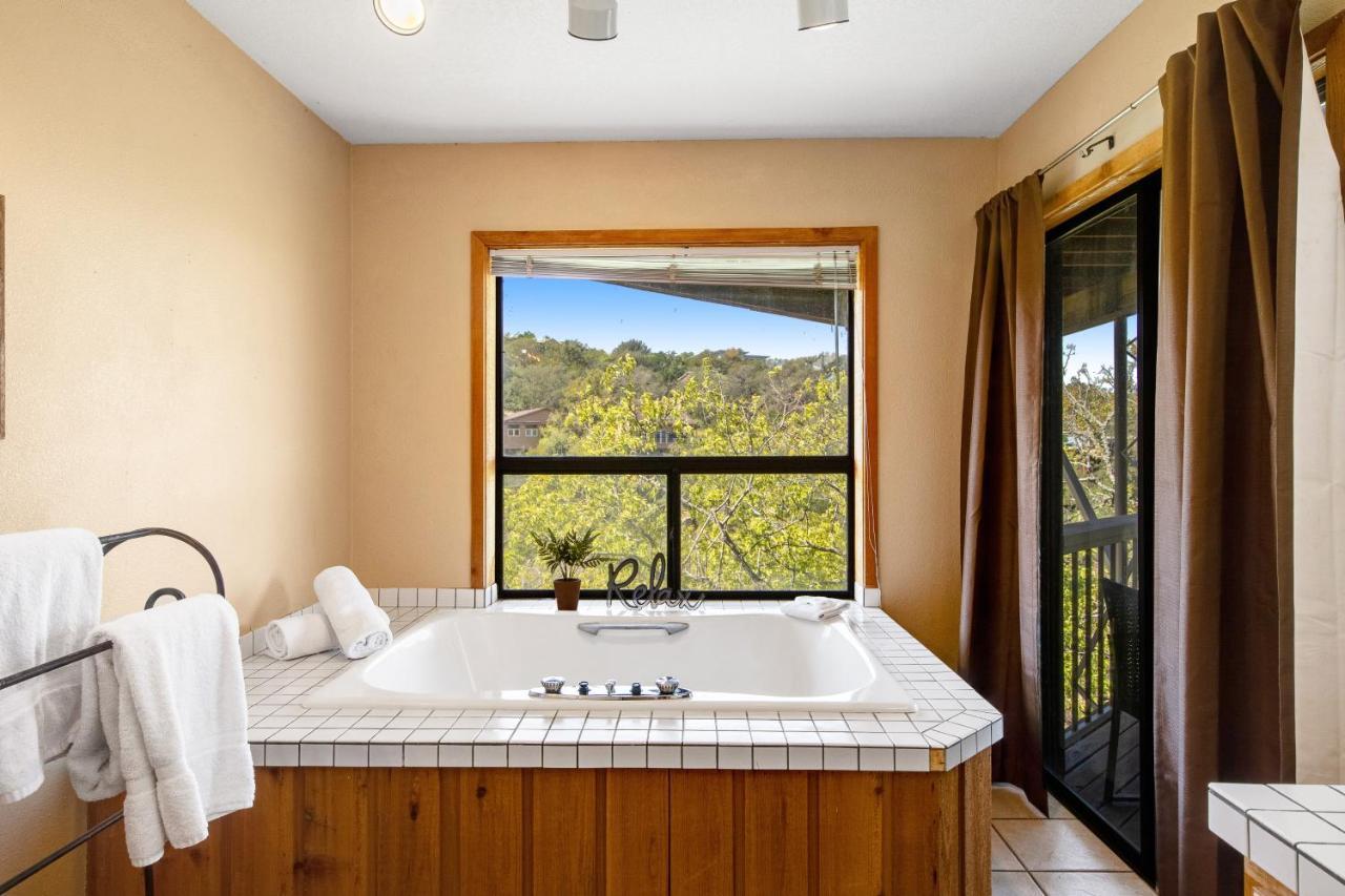 Spicewood Treehouse Villa Dış mekan fotoğraf